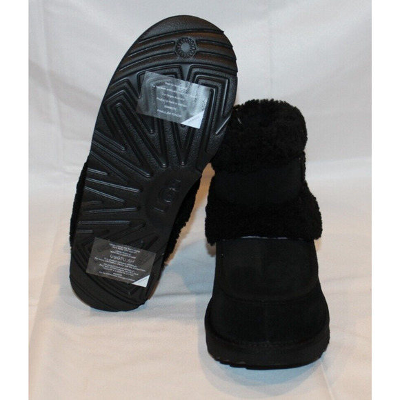 NIB UGG YOUTH 4 WOMEN'S 5.5-6 MINI SUEDE SHEARLING LINED BOOTS BLACK - Picture 7 of 8